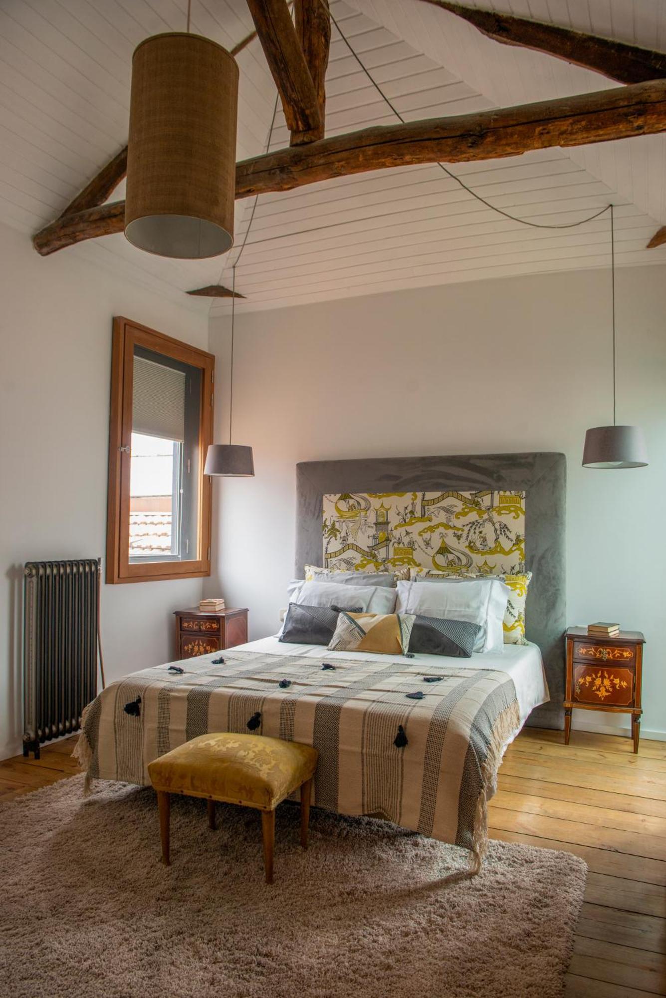 Charm Palace Oporto Rum bild